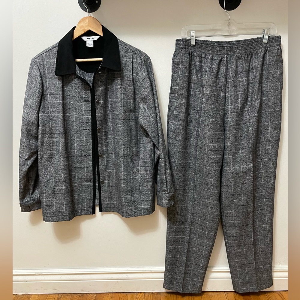 90s Retro Padded Blazer High Waisted Pant Combo Power Pant Suit Grey & Black 14